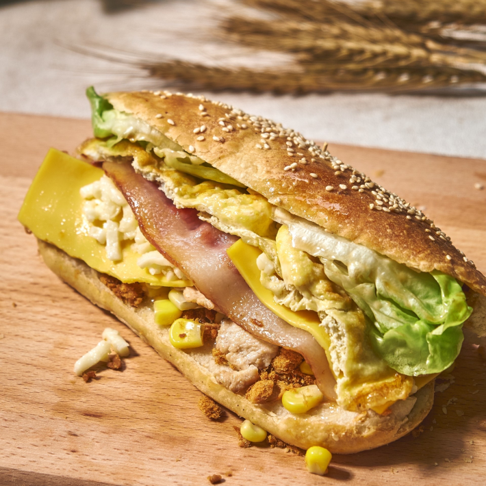bánh nướng full topping 