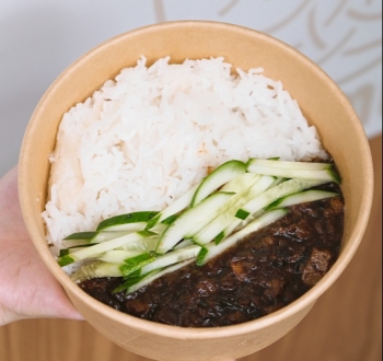 Cơm trộn tương đen